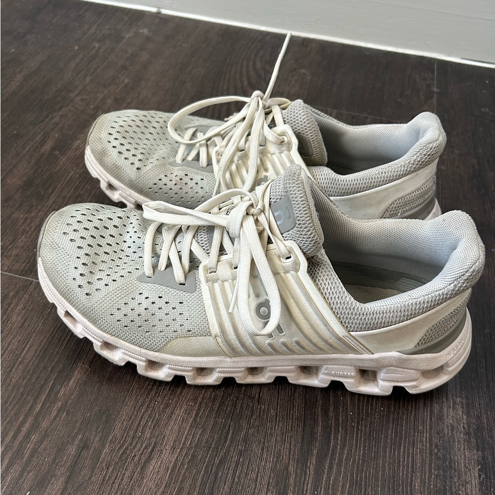 Oncloud tennis shoes